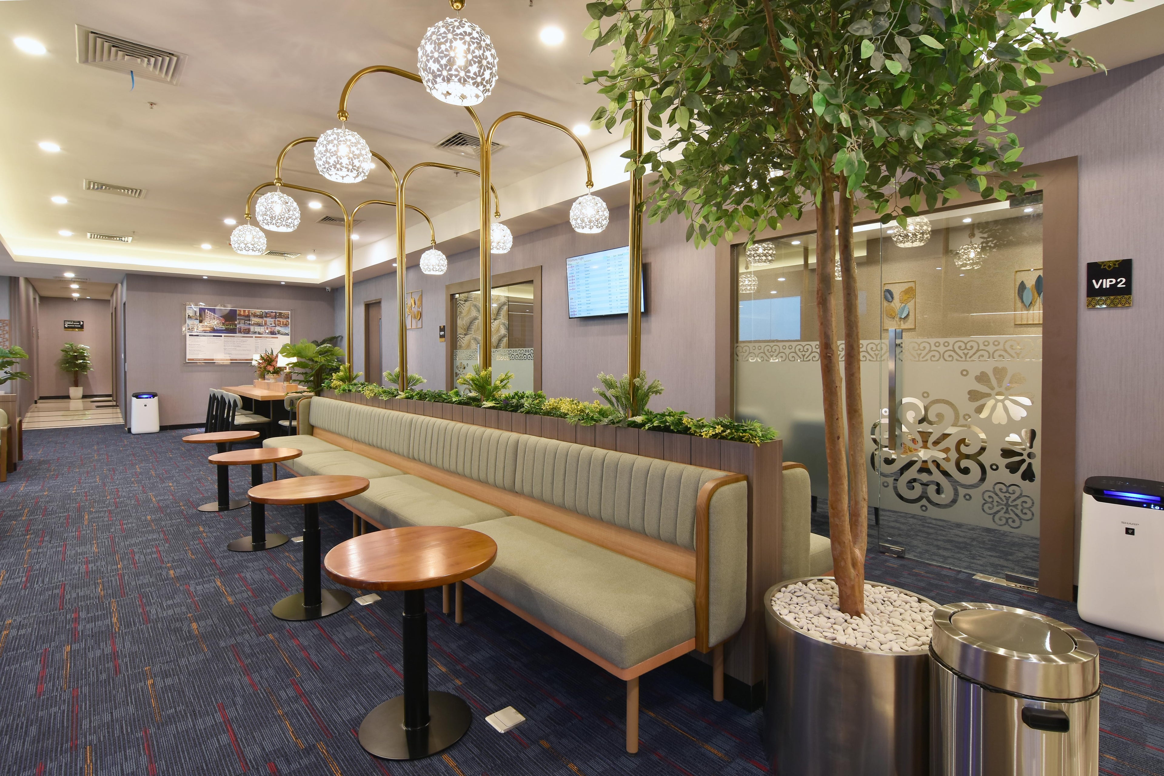 Blue Sky Premier Lounge Makassar